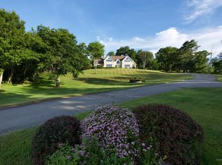 30 Terrier Cir, Rockport, ME 04856