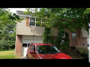 131 Pickwick Pl, Millersville, PA 17551