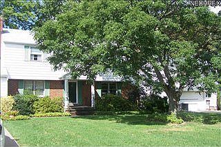 1st image of 826 Rose Blvd