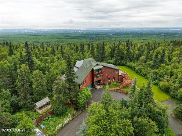 6132 Farpoint Dr, Anchorage, AK 99507