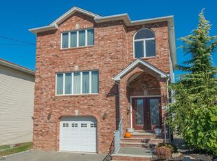 70 Bayliss St, North Arlington, NJ 07031