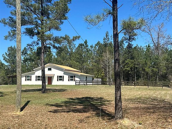 2nd image of 2588 Wolf Log Rd