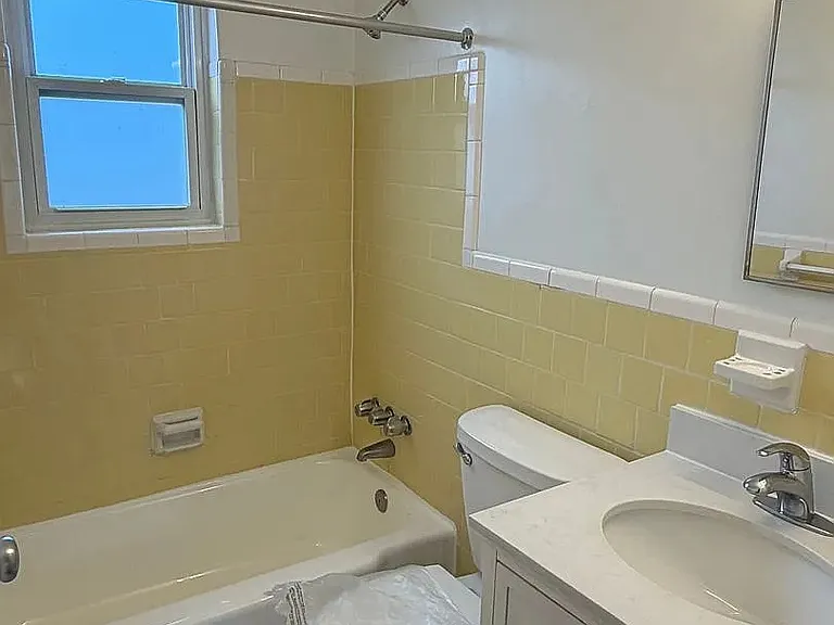 Premier Apartments — Photo 6