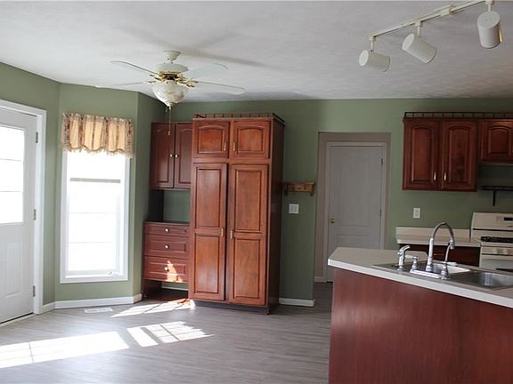 5th image of 77 Saint Katherine Way