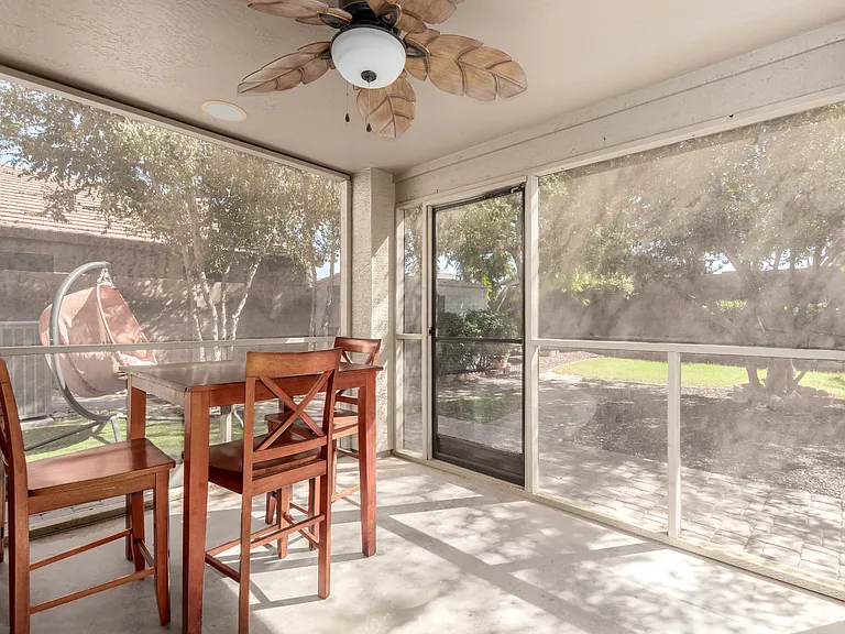 42553 W Sparks Dr — Photo 18