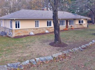 6 Maplecrest Dr, Smithfield, RI 02828