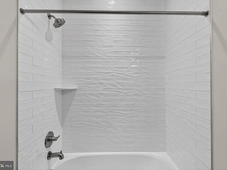 2507 Light St — Photo 11