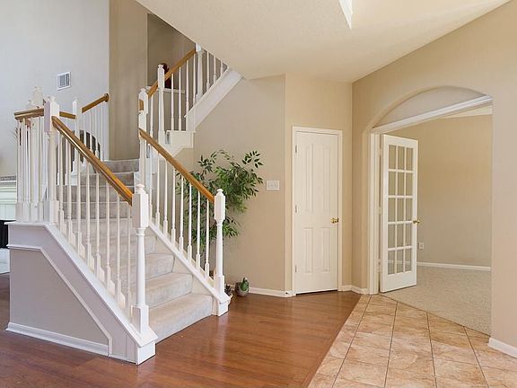 3rd image of 9610 Crosby Way