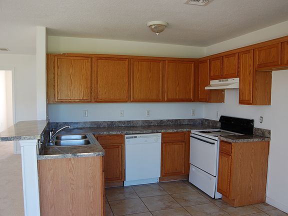 2nd image of 1034 Park Central Cir