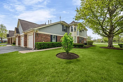 143 Lawn Ct Photo 1