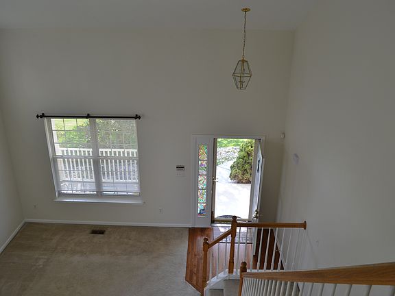 3rd image of 41 Primrose Dr