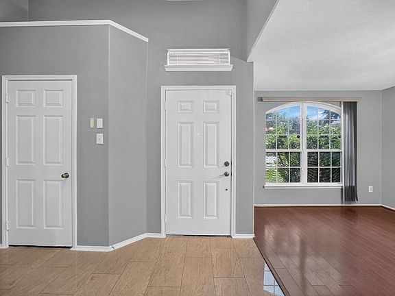 3rd image of 1426 Zinnia Rd