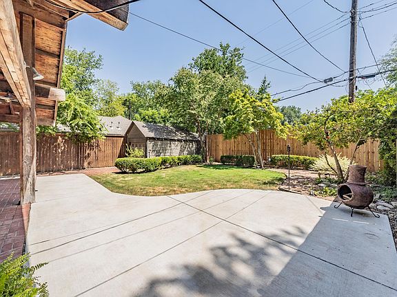 3rd image of 3921 Modlin Ave