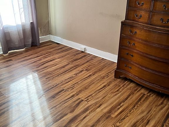 5th image of 1624 Fairview St