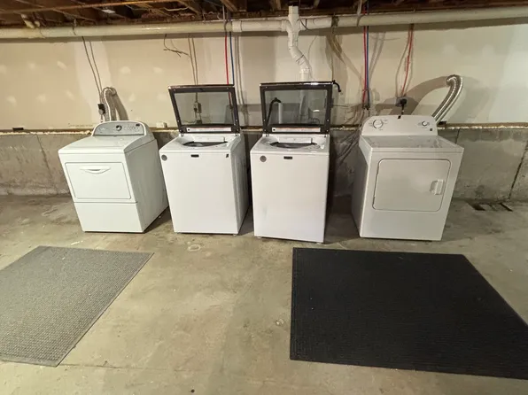 82 Durham Rd #B, Freeport, ME 04032