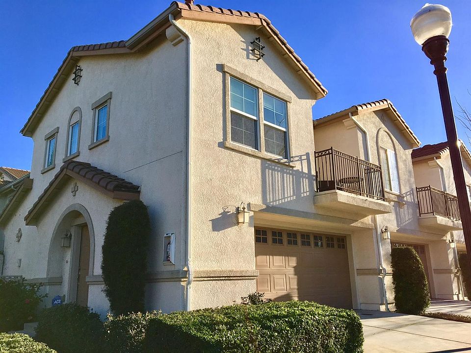 1st image of 3301 N Park Dr Unit 1412