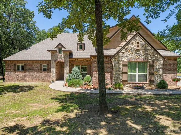 9025 Wind Ridge Dr, Sand Springs, OK 74063