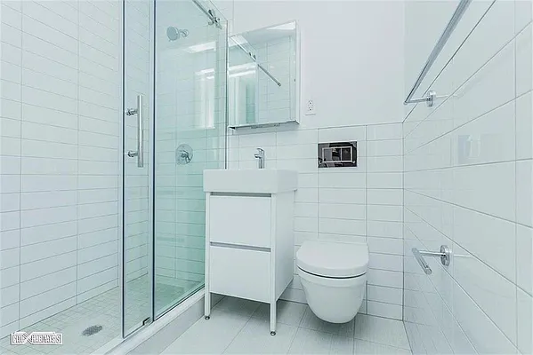 Rented by Compass | media 16