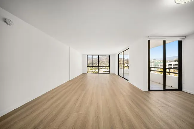 343 Pioneer Dr — Photo 5