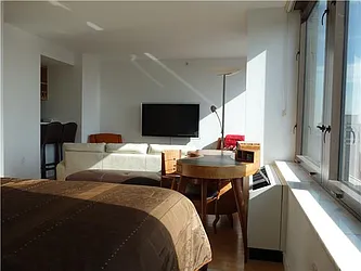 Rented by Platinvm Property Group New York