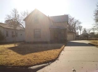 505 E 3rd St, Ellinwood, KS 67526