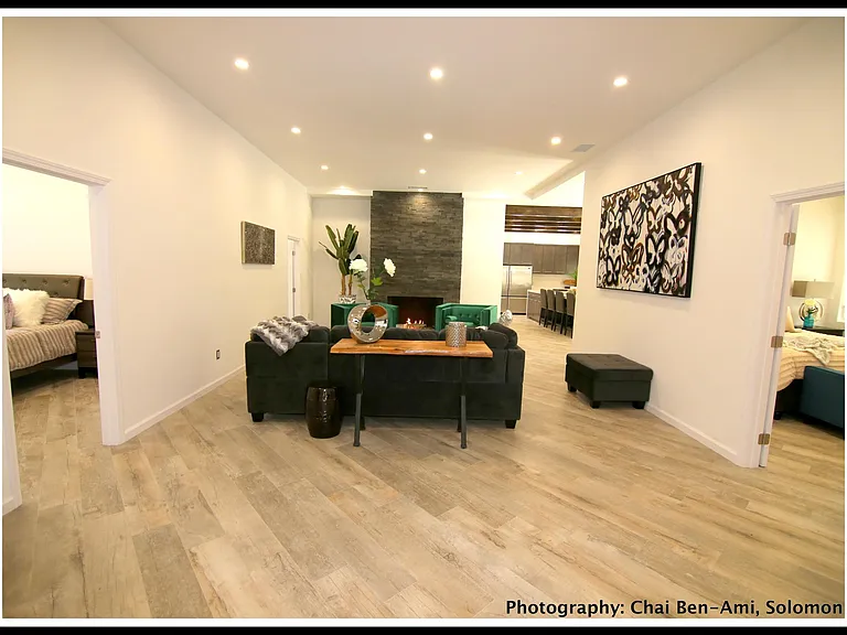 23031 Blue Bird Dr — Photo 2
