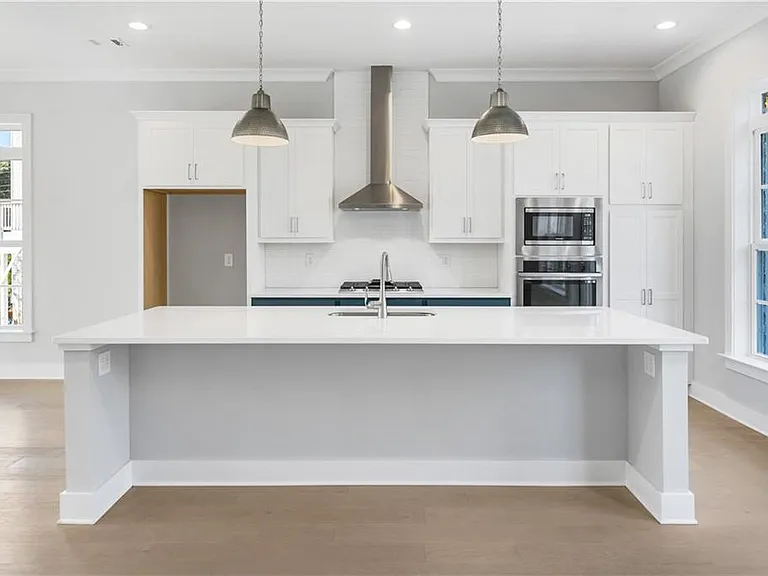 2035 Parkside Ln — Photo 14