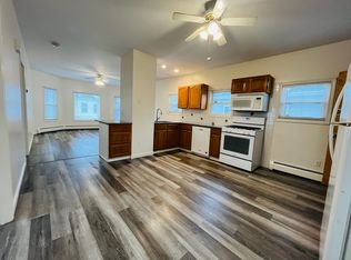 56 John St FLOOR 3, Pawtucket, RI 02861