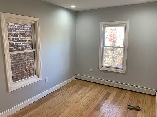 5th image of 729 E 218th St #B