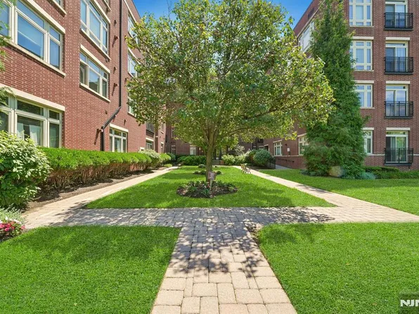1119 Riverview Ave #119, Englewood, NJ 07631