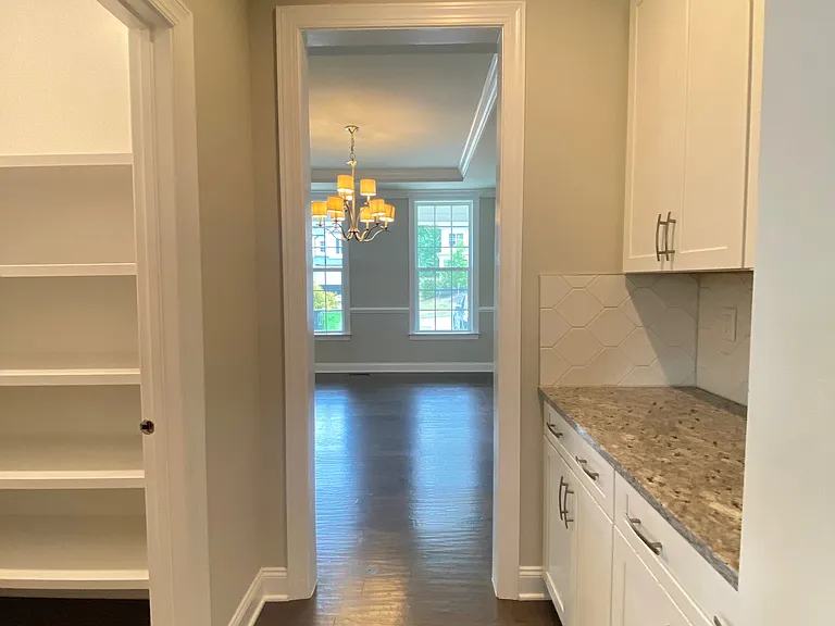 406 Gartrell Way — Photo 6