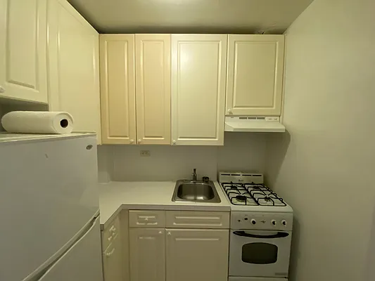 Rented by Contact Realty | media 5