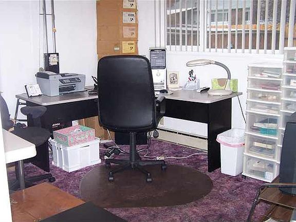 OFFICE/BEDROOM