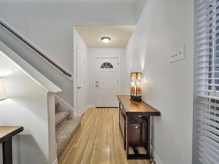 16923 Lockford Ln — Photo 3