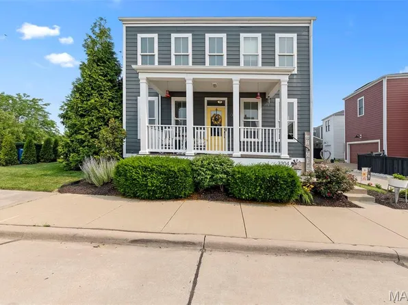 3204 Hadrian St, Saint Charles, MO 63301