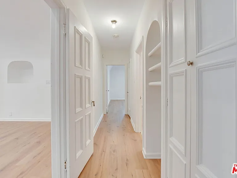 344 S Swall Dr — Photo 13