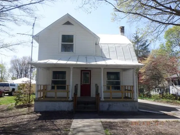 308 E Orchard St, Delton, MI 49046