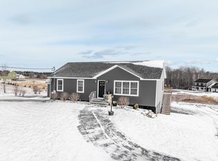 873 Blackstream Rd, Bangor, ME 04401