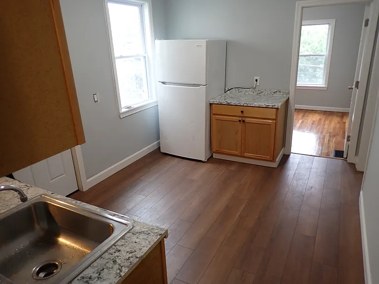 6 Oliver Rd #B — Photo 2