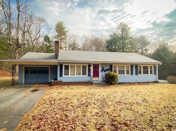 78 Franklin St, Douglas, MA 01516