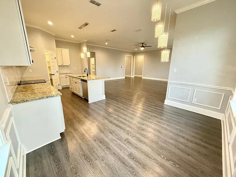 1033 Stagecoach Bnd — Photo 15