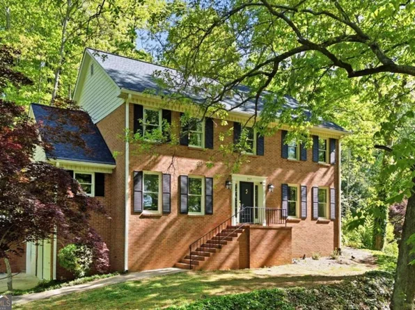297 Breeze Hill Ln, Canton, GA 30114