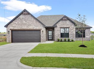 27915 E 109th Pl S, Coweta, OK 74429