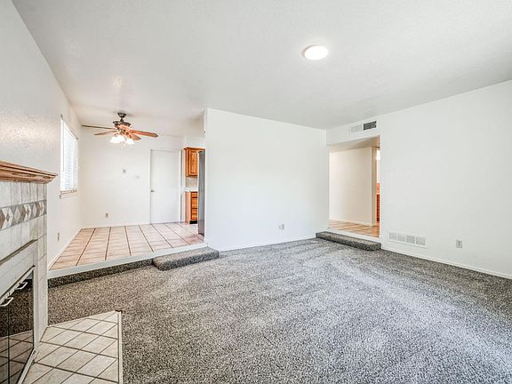 5th image of 619 W Indianapolis Ave