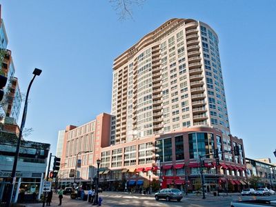 807 Davis St UNIT 1611, Evanston, IL, 60201