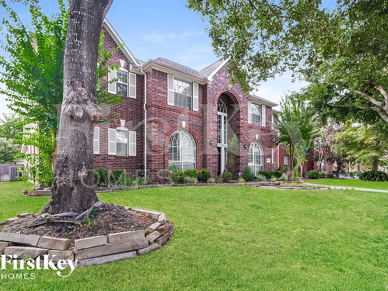 2407 Spanish Oak Hill Ct — Photo 2