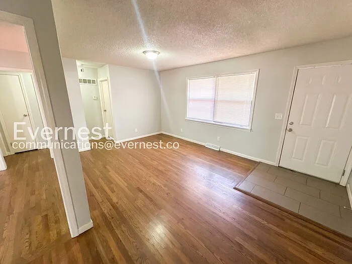 8109 NE 51st St — Photo 10