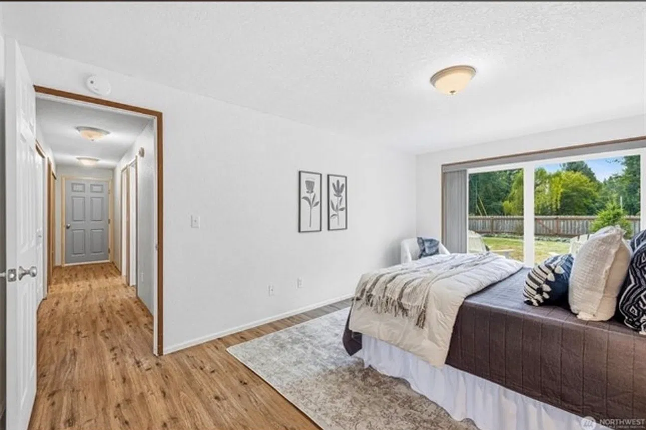 3 bed, 1664 sqft, $2,975 — Photo 3