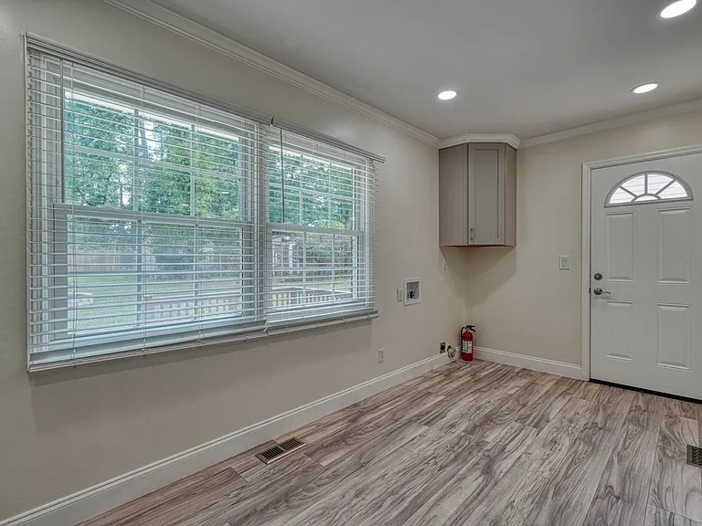 311 Pioneer Pl — Photo 13