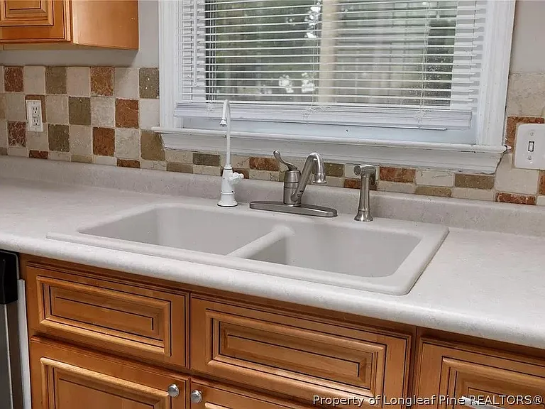 100 Pigeonhouse Ct — Photo 22